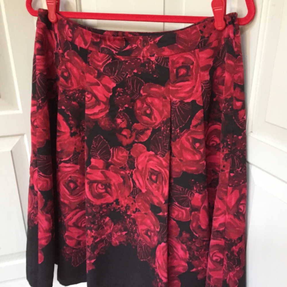 Talbots Red and Black Floral A-Line Skirt - Picture 10 of 16